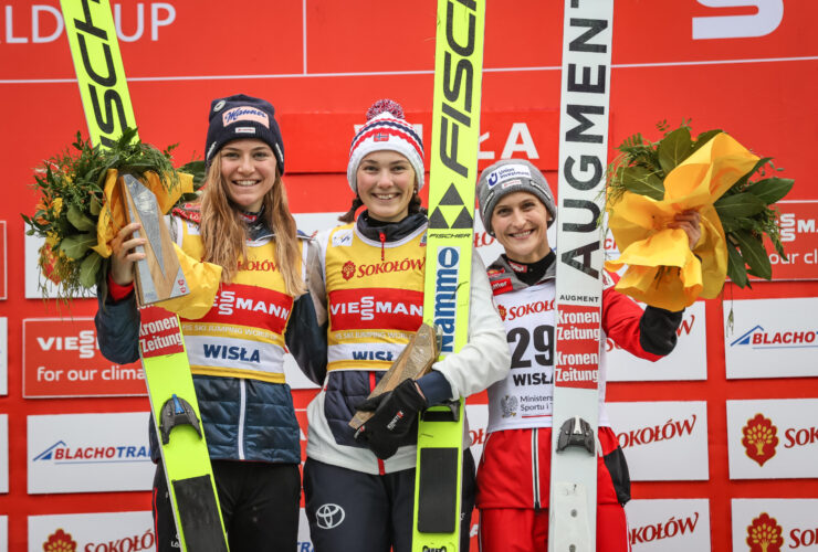 05.11.2022 - WC Wisla podium