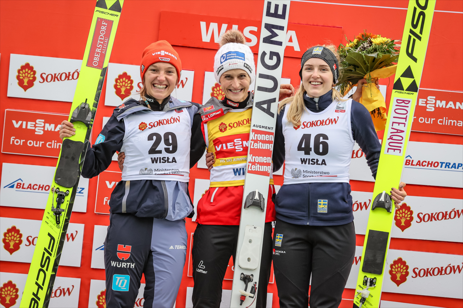 06.11.2022 - WC Wisla podium